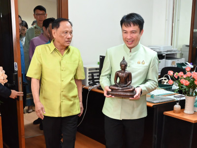 ผู้แทนหน่วยงานในสังกัดกรมส่งเสริมสหกรณ์ ... พารามิเตอร์รูปภาพ 13