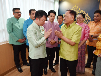 ผู้แทนหน่วยงานในสังกัดกรมส่งเสริมสหกรณ์ ... พารามิเตอร์รูปภาพ 17