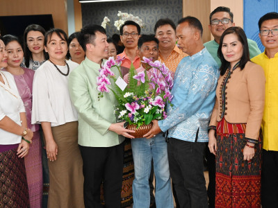 ผู้แทนหน่วยงานในสังกัดกรมส่งเสริมสหกรณ์ ... พารามิเตอร์รูปภาพ 39