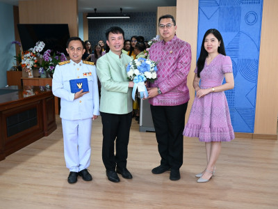 ผู้แทนหน่วยงานในสังกัดกรมส่งเสริมสหกรณ์ ... พารามิเตอร์รูปภาพ 44