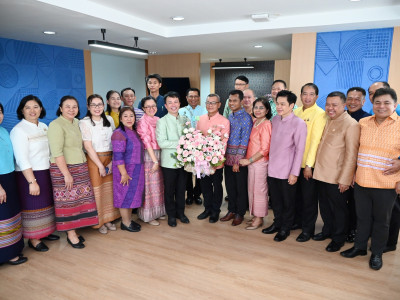 ผู้แทนหน่วยงานในสังกัดกรมส่งเสริมสหกรณ์ ... พารามิเตอร์รูปภาพ 5