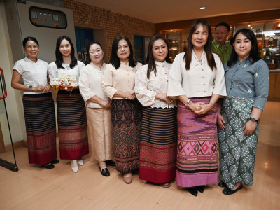 ผู้แทนหน่วยงานในสังกัดกรมส่งเสริมสหกรณ์ ... พารามิเตอร์รูปภาพ 8