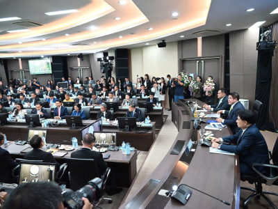 ร้อยเอก ธรรมนัส พรหมเผ่า รองนายกรัฐมนตรี และ รมว.เกษตรฯ ... พารามิเตอร์รูปภาพ 12