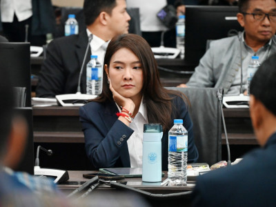 ร้อยเอก ธรรมนัส พรหมเผ่า รองนายกรัฐมนตรี และ รมว.เกษตรฯ ... พารามิเตอร์รูปภาพ 25