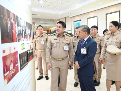 สมเด็จพระกนิษฐาธิราชเจ้า กรมสมเด็จพระเทพรัตนราชสุดา ฯ ... พารามิเตอร์รูปภาพ 3