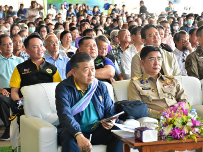 ร้อยเอก ธรรมนัส พรหมเผ่า รองนายกรัฐมนตรี และ รมว.เกษตรฯ ... พารามิเตอร์รูปภาพ 9