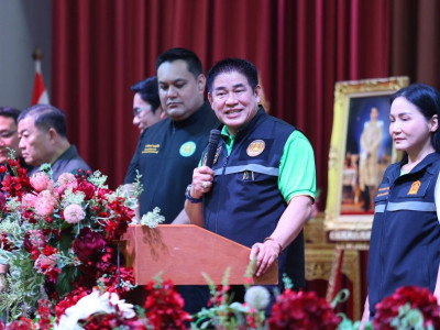 ร้อยเอก ธรรมนัส พรหมเผ่า รองนายกรัฐมนตรี และ รมว.เกษตรฯ ... พารามิเตอร์รูปภาพ 2