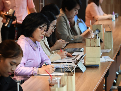 รองอธิบดีกรมส่งเสริมสหกรณ์ ... พารามิเตอร์รูปภาพ 42