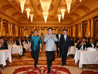 ร้อยเอก ธรรมนัส พรหมเผ่า รองนายกรัฐมนตรี ... พารามิเตอร์รูปภาพ 2