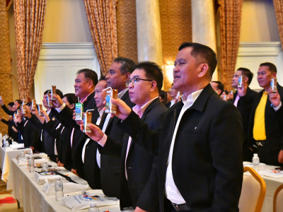 ร้อยเอก ธรรมนัส พรหมเผ่า รองนายกรัฐมนตรี ... พารามิเตอร์รูปภาพ 44