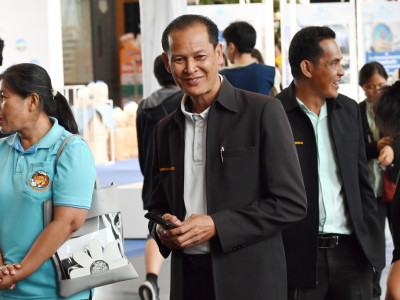 อธิบดีกรมส่งเสริมสหกรณ์ พร้อมด้วย พร้อมด้วย นายวิทยา ... พารามิเตอร์รูปภาพ 16