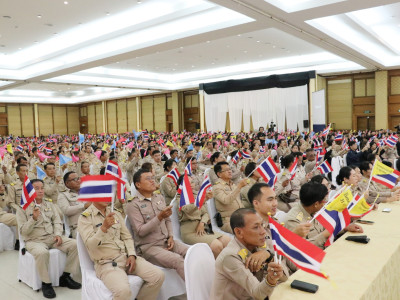 นายทรงศักดิ์ ทรงศรี รัฐมนตรีช่วยว่าการกระทรวงมหาดไทย ... พารามิเตอร์รูปภาพ 42