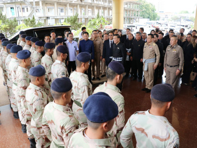 นายทรงศักดิ์ ทรงศรี รัฐมนตรีช่วยว่าการกระทรวงมหาดไทย ... พารามิเตอร์รูปภาพ 6
