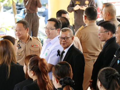 นายทรงศักดิ์ ทรงศรี รัฐมนตรีช่วยว่าการกระทรวงมหาดไทย ... พารามิเตอร์รูปภาพ 9