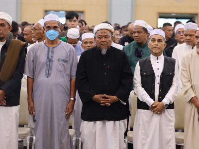 รองอธิบดีกรมส่งเสริมสหกรณ์และเจ้าหน้าที่สำนักงานสหกรณ์จังหวัดยะลา ร่วมให้การต้อนรับ ร้อยเอก ธรรมนัส พรหมเผ่า รองนายกรัฐมนตรี และรัฐมนตรีว่าการกระทรวงเกษตรและสหกรณ์ ในการลงพื้นที่ตรวจราชการจังหวัดยะลา ... พารามิเตอร์รูปภาพ 14