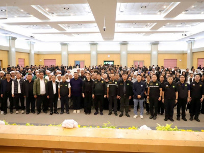 รองอธิบดีกรมส่งเสริมสหกรณ์และเจ้าหน้าที่สำนักงานสหกรณ์จังหวัดยะลา ร่วมให้การต้อนรับ ร้อยเอก ธรรมนัส พรหมเผ่า รองนายกรัฐมนตรี และรัฐมนตรีว่าการกระทรวงเกษตรและสหกรณ์ ในการลงพื้นที่ตรวจราชการจังหวัดยะลา ... พารามิเตอร์รูปภาพ 6