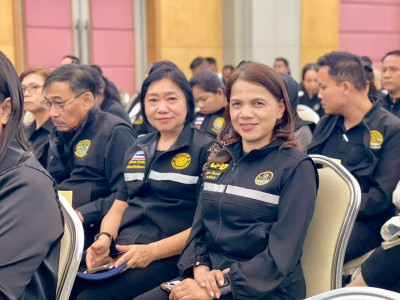 รองอธิบดีกรมส่งเสริมสหกรณ์และเจ้าหน้าที่สำนักงานสหกรณ์จังหวัดยะลา ร่วมให้การต้อนรับ ร้อยเอก ธรรมนัส พรหมเผ่า รองนายกรัฐมนตรี และรัฐมนตรีว่าการกระทรวงเกษตรและสหกรณ์ ในการลงพื้นที่ตรวจราชการจังหวัดยะลา ... พารามิเตอร์รูปภาพ 8