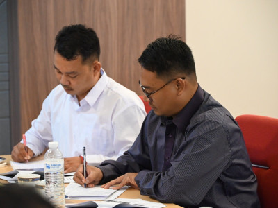 อธิบดีกรมส่งเสริมสหกรณ์ ให้การต้อนรับ และพบปะพูดคุยกับ Mr. ... พารามิเตอร์รูปภาพ 16