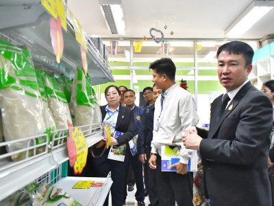 อธิบดีกรมส่งเสริมสหกรณ์ ได้นำคณะผู้แทนจากกรมสหกรณ์ ... พารามิเตอร์รูปภาพ 9