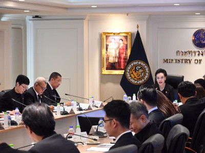 นางศุภจี สุธรรมพันธุ์ รัฐมนตรีว่าการกระทรวงพาณิชย์ ... พารามิเตอร์รูปภาพ 13