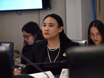 นางศุภจี สุธรรมพันธุ์ รัฐมนตรีว่าการกระทรวงพาณิชย์ ... พารามิเตอร์รูปภาพ 18