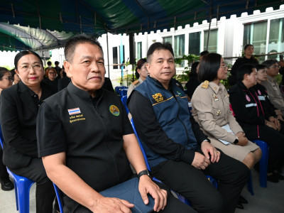 ร้อยเอก ธรรมนัส พรหมเผ่า รอง นรม. และ รมต.กษ. พร้อมด้วย ... พารามิเตอร์รูปภาพ 10