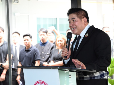 ร้อยเอก ธรรมนัส พรหมเผ่า รอง นรม. และ รมต.กษ. พร้อมด้วย ... พารามิเตอร์รูปภาพ 13