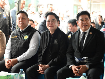 ร้อยเอก ธรรมนัส พรหมเผ่า รอง นรม. และ รมต.กษ. พร้อมด้วย ... พารามิเตอร์รูปภาพ 20