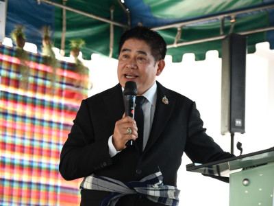 ร้อยเอก ธรรมนัส พรหมเผ่า รอง นรม. และ รมต.กษ. พร้อมด้วย ... พารามิเตอร์รูปภาพ 3