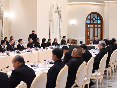 นายอนุทิน ชาญวีรกูล นายกรัฐมนตรี ... พารามิเตอร์รูปภาพ 18