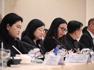 นายอนุทิน ชาญวีรกูล นายกรัฐมนตรี ... พารามิเตอร์รูปภาพ 21