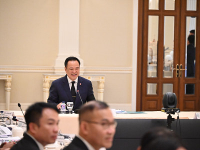 นายอนุทิน ชาญวีรกูล นายกรัฐมนตรี ... พารามิเตอร์รูปภาพ 7