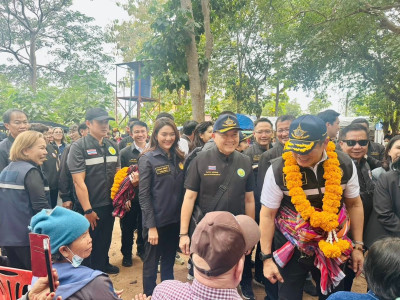 อธิบดีกรมส่งเสริมสหกรณ์ วมติดตาม ร้อยเอก ธรรมนัส พรหมเผ่า ... พารามิเตอร์รูปภาพ 21