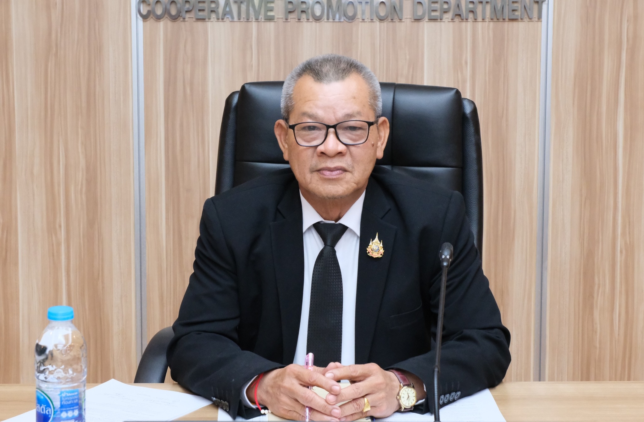 รองอธิบดีกรมส่งเสริมสหกรณ์ ... พารามิเตอร์รูปภาพ 1