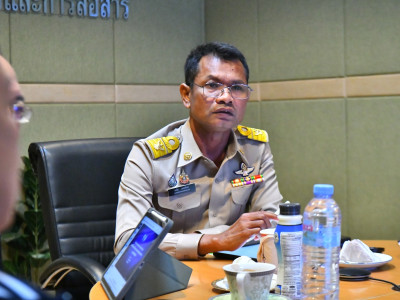 รองอธิบดีกรมส่งเสริมสหกรณ์ ให้การต้อนรับ นายอดิศร์ กฤษณวงศ์ ... พารามิเตอร์รูปภาพ 1