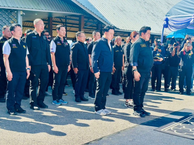 ร้อยเอก ธรรมนัส พรหมเผ่า ... พารามิเตอร์รูปภาพ 15