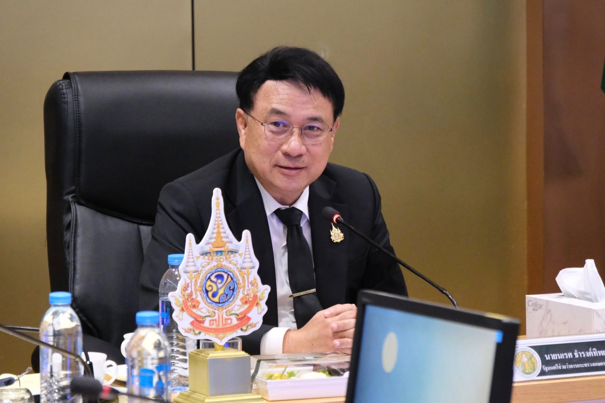 รองอธิบดีกรมส่งเสริมสหกรณ์ พร้อมด้วย นายนาถ บำรุงพาณิชย์ ... พารามิเตอร์รูปภาพ 1