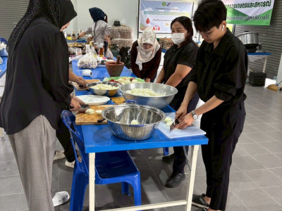 รองอธิบดีกรมส่งเสริมสหกรณ์ พร้อมด้วย นายธัชพงศ์ บัวนุช ... พารามิเตอร์รูปภาพ 13