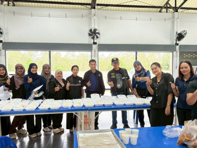 รองอธิบดีกรมส่งเสริมสหกรณ์ พร้อมด้วย นายธัชพงศ์ บัวนุช ... พารามิเตอร์รูปภาพ 2