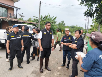 นายธนะวิทย์ ชูทอง ผู้ตรวจราชการกรมส่งเสริมสหกรณ์ ... พารามิเตอร์รูปภาพ 11