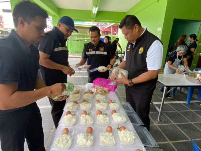 นายธนะวิทย์ ชูทอง ผู้ตรวจราชการกรมส่งเสริมสหกรณ์ ... พารามิเตอร์รูปภาพ 15