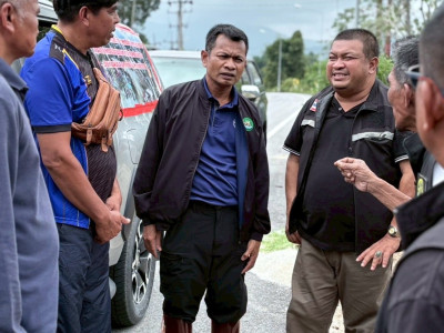 รองอธิบดีกรมส่งเสริมสหกรณ์ พร้อมด้วย นายธัชพงศ์ บัวนุช ... พารามิเตอร์รูปภาพ 5