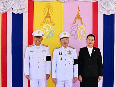 พระบาทสมเด็จพระวชิรเกล้าเจ้าอยู่หัว พร้อมด้วย ... พารามิเตอร์รูปภาพ 22
