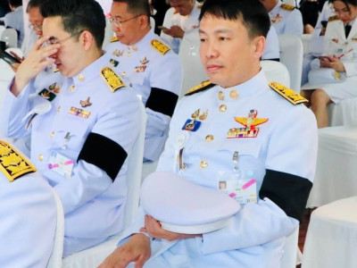 พระบาทสมเด็จพระวชิรเกล้าเจ้าอยู่หัว พร้อมด้วย ... พารามิเตอร์รูปภาพ 8