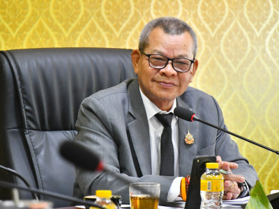 รองอธิบดีกรมส่งเสริมสหกรณ์ ... พารามิเตอร์รูปภาพ 1