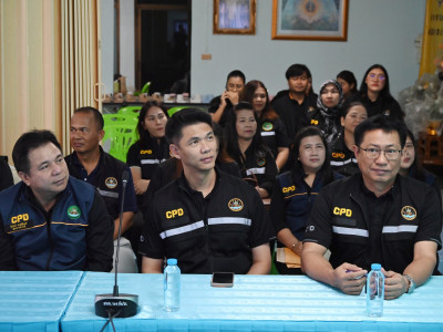 อธิบดีกรมส่งเสริมสหกรณ์ พร้อมด้วย ... พารามิเตอร์รูปภาพ 23