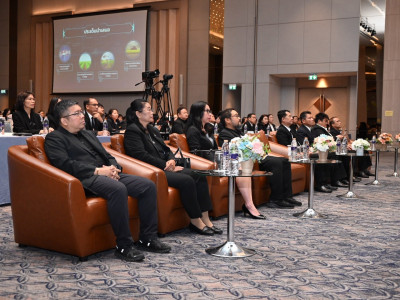 นายสาธิต ปานขำ เลขานุการกรม พร้อมด้วย นายนาถ บำรุงพาณิชย์ ... พารามิเตอร์รูปภาพ 15