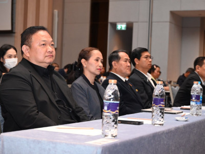 นายสาธิต ปานขำ เลขานุการกรม พร้อมด้วย นายนาถ บำรุงพาณิชย์ ... พารามิเตอร์รูปภาพ 16