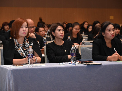 นายสาธิต ปานขำ เลขานุการกรม พร้อมด้วย นายนาถ บำรุงพาณิชย์ ... พารามิเตอร์รูปภาพ 20