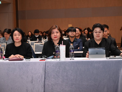 นายสาธิต ปานขำ เลขานุการกรม พร้อมด้วย นายนาถ บำรุงพาณิชย์ ... พารามิเตอร์รูปภาพ 23